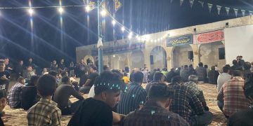 حسینیه قدیمی مخدان پذیرای هیئت عزاداری و سینه زنی مردم فداغ
