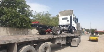 تقویت ناوگان خدماتی دهیاری فداغ _ ماشین حمل زباله جدید در راه خدمت